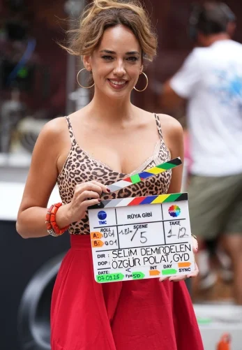 Словно сон 1-2, 3, 4 серия турецкий сериал на русском языке смотреть онлайн бесплатно все серии